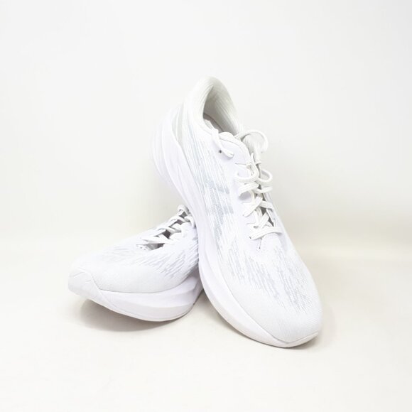 Asics Novablast 3 Running Walking Shoe Sneaker Mens Size 9 US White 1011B458 102 - Picture 10 of 12